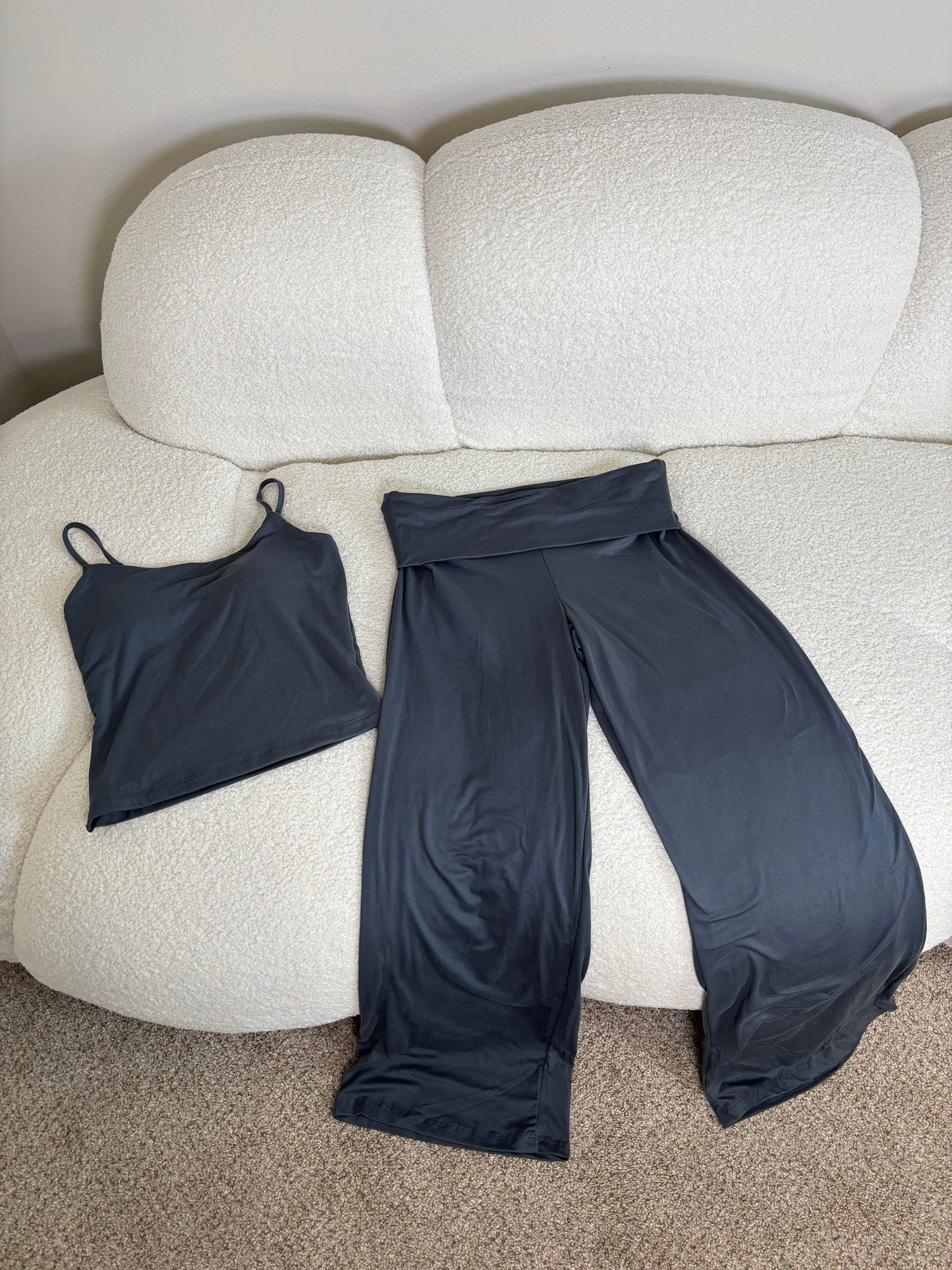 2 piece set
