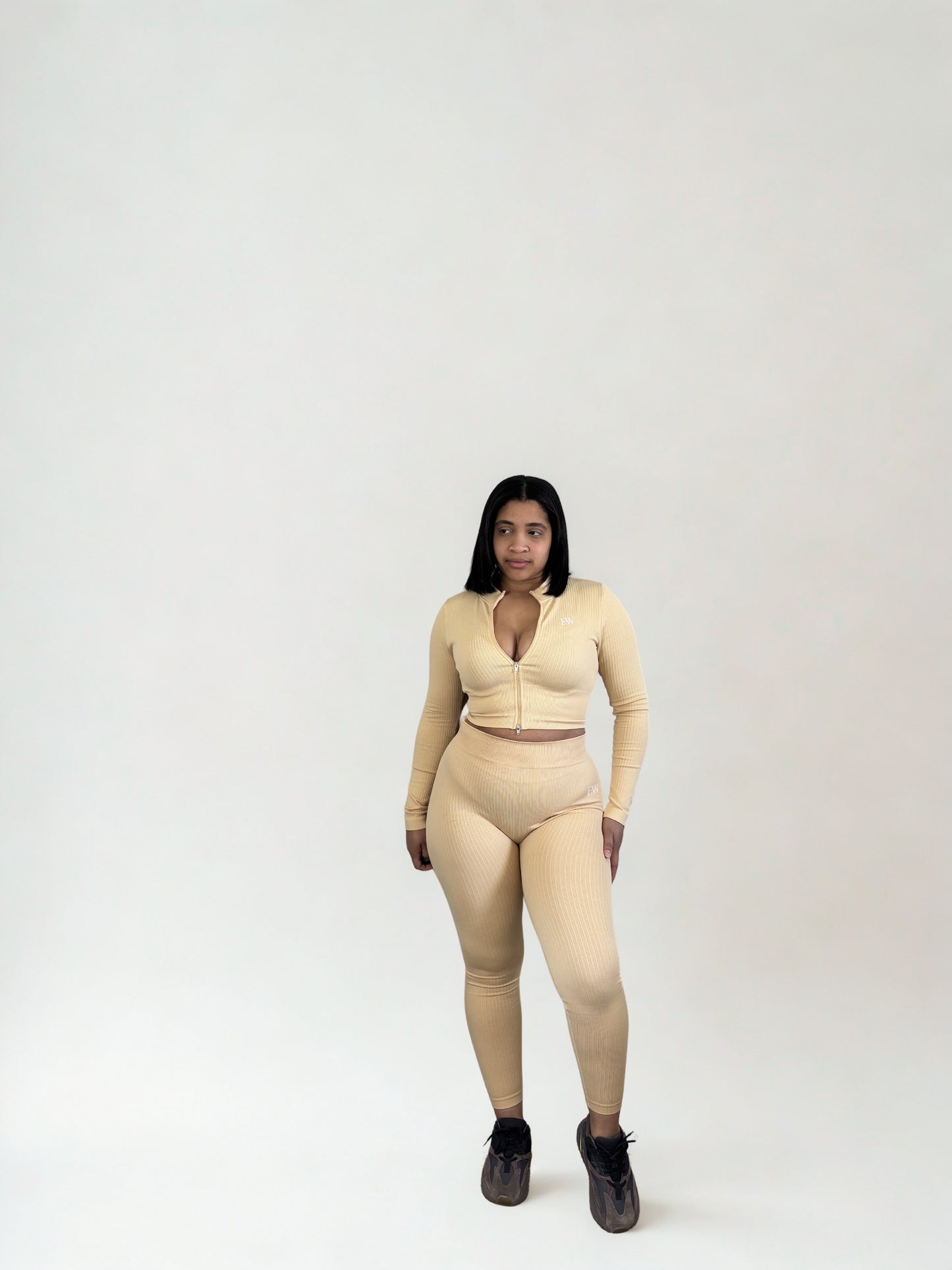 Tempting Set-Cream